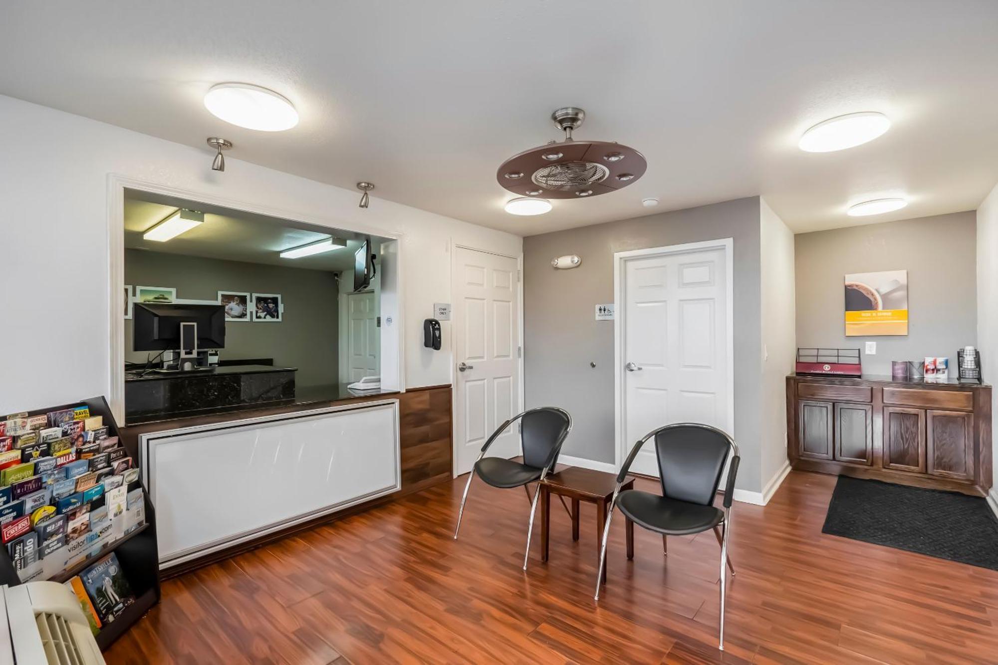 Oyo Hotel Bossier City La - Red River Bagian luar foto